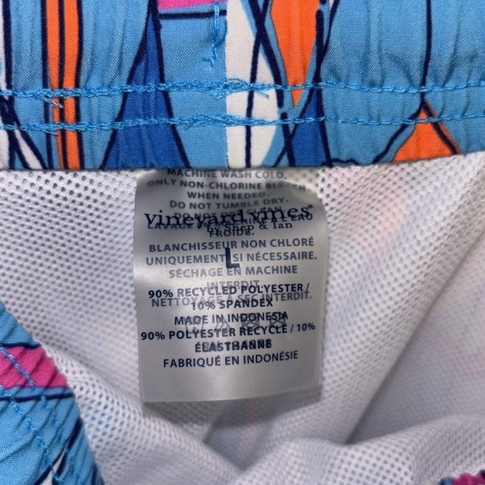 Men’s vineyard vines swimsuit/t-shirt set size large - Picture 4 of 8